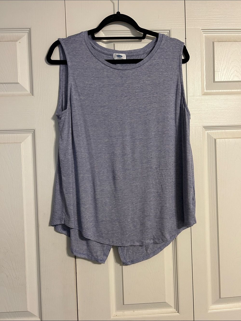 OLD NAVY Large NWT Everyday Relaxed Tank Top Blue Sleeveless Split Back Athletic